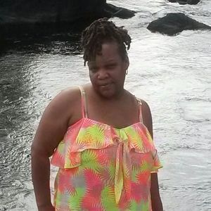 Meet your Posher, Felicia